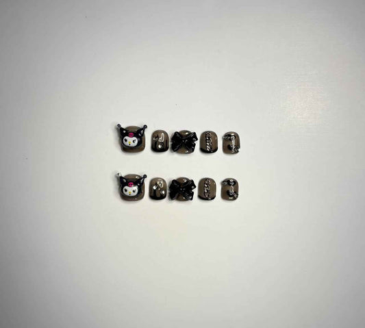black kuromi short
