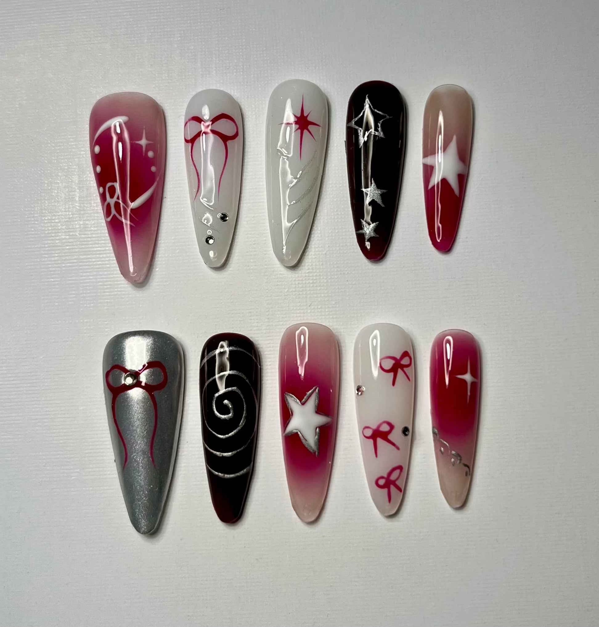 Reddish star nails