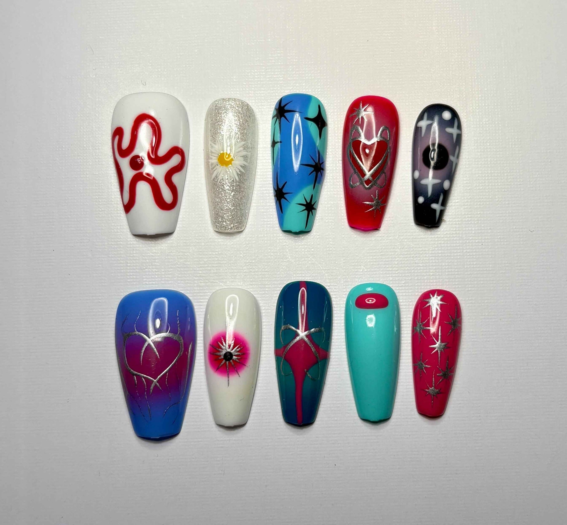 Funcky pop nails