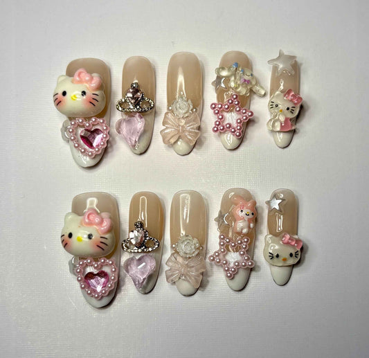 Hellow kitty & westwood nails