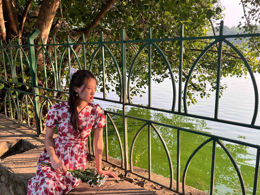 Red Floral Short-Sleeve Midi Dress 🌹