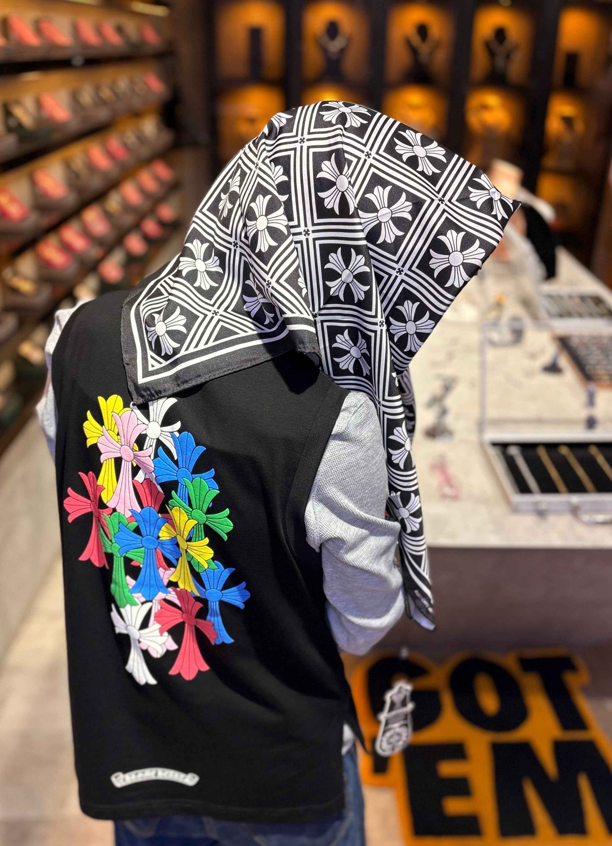 Chromatic Cross Tank