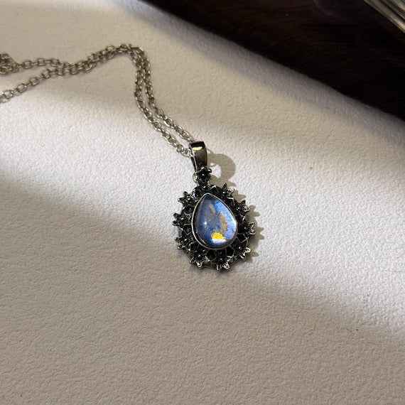 Vintage Style Moonstone Necklace