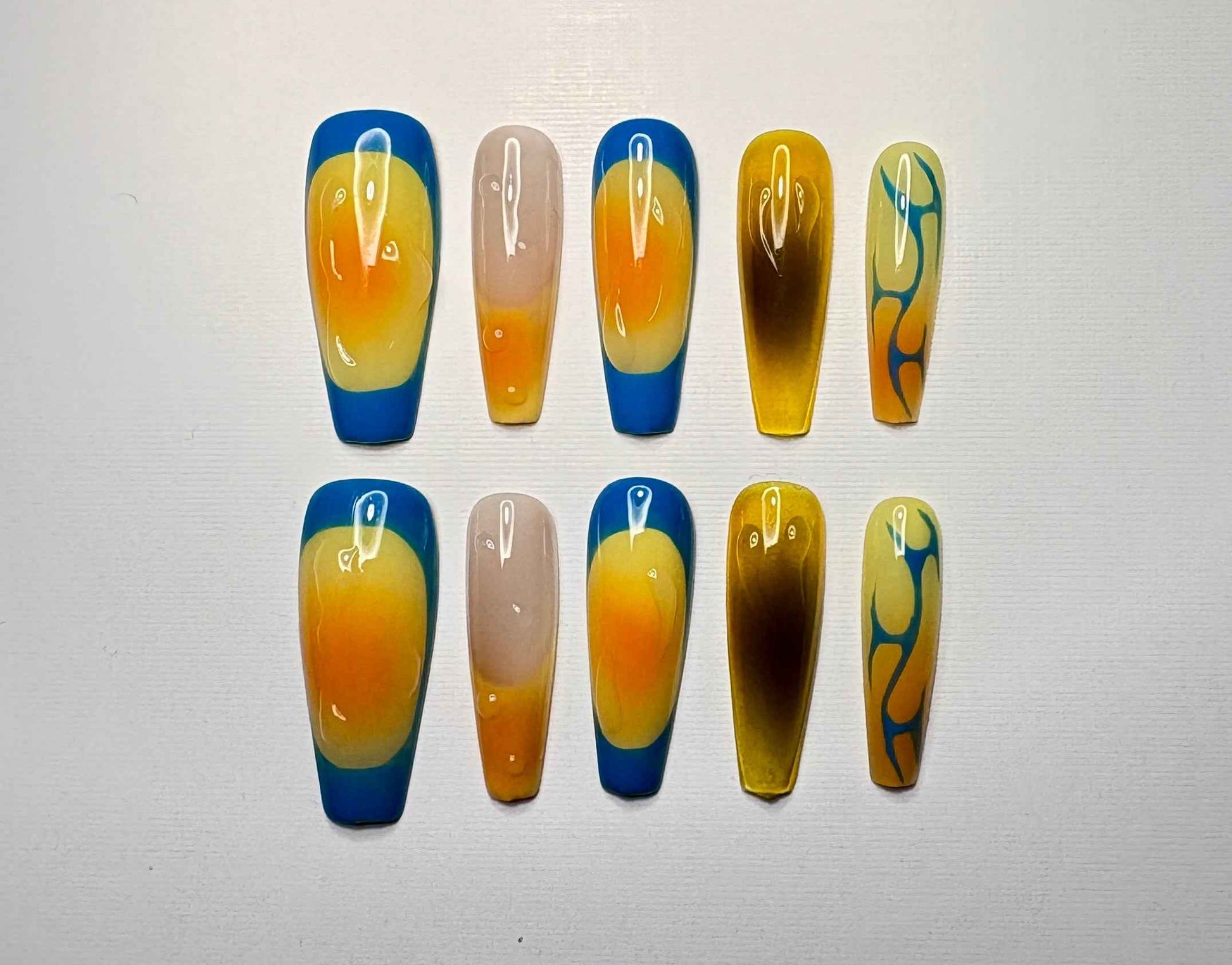 yellow hollow nails
